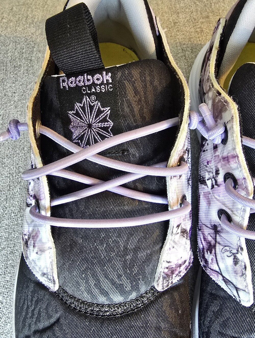 Reebok Womens Furylite Graphic Fashion Sneaker - Picture 3 of 8